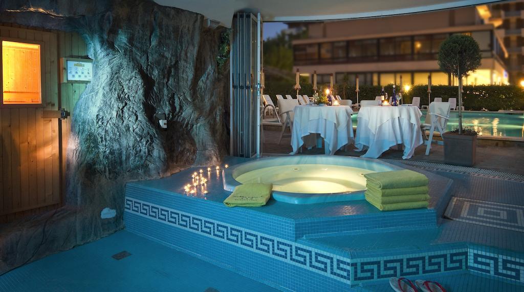 Gallia Club Hotel Cesenatico Exterior photo